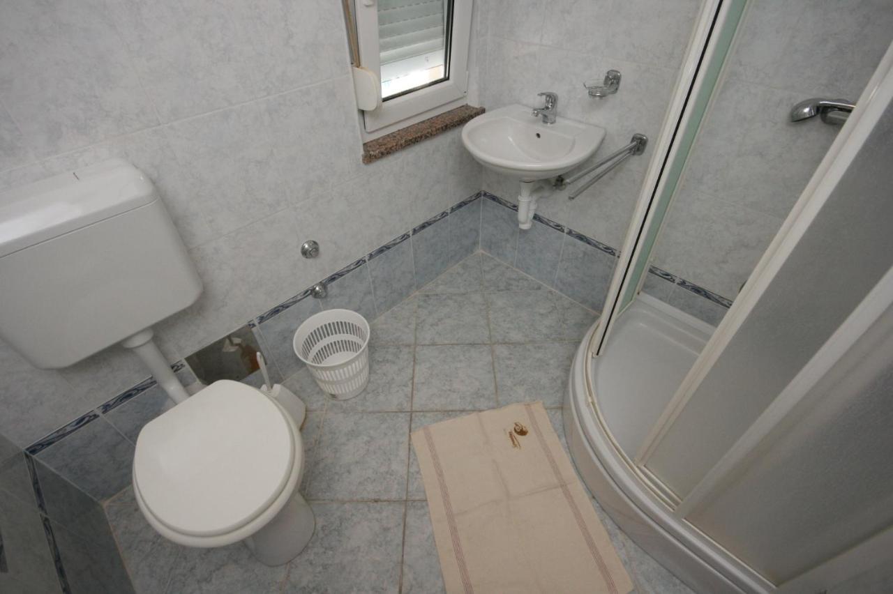 Double Room Pag 6311b Pag Town Exterior foto