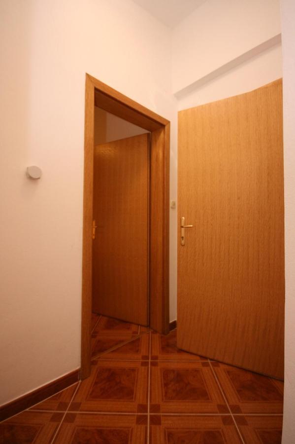 Double Room Pag 6311b Pag Town Exterior foto